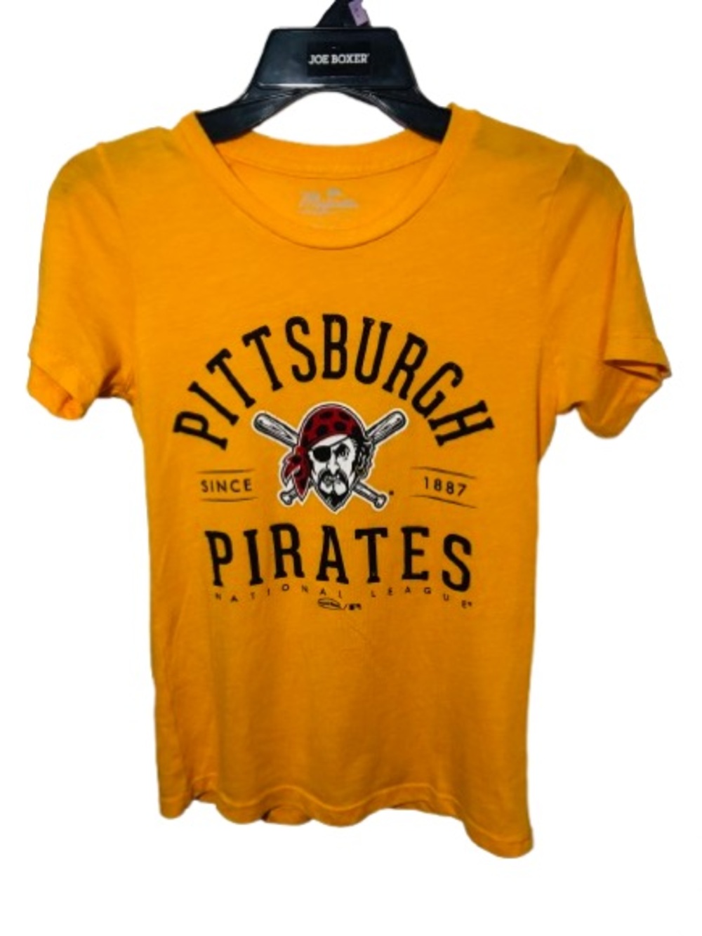 Women’s yellow Majestic Pittsburgh Pirates t-shirt Small